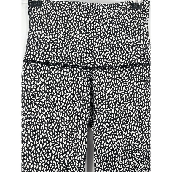 Lululemon Wunder Under Crop Miss Mosaic‎ Black Size 2 - Picture 2 of 6